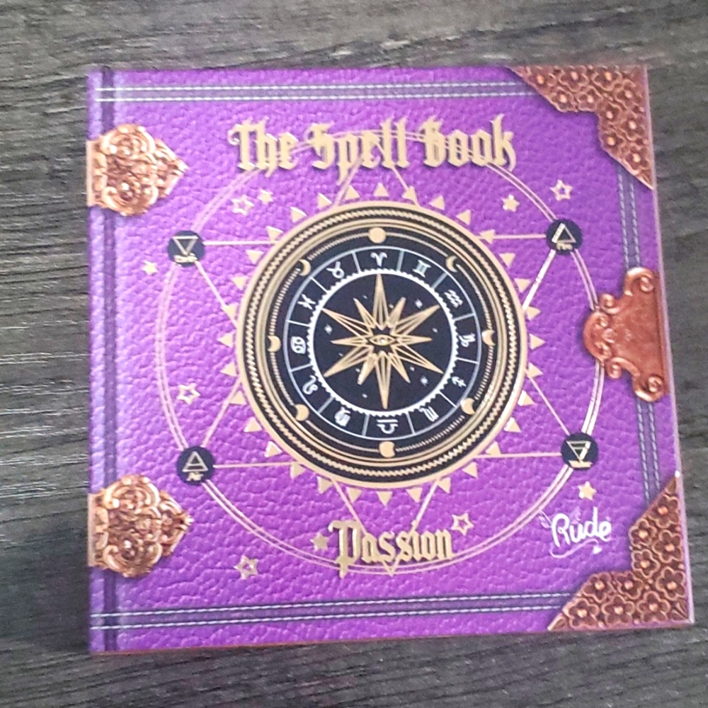 NIB Spell Book Eyeshadow Palette